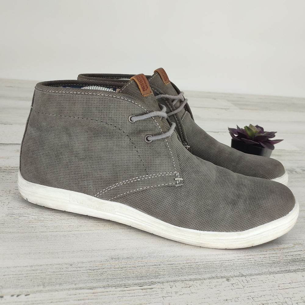 Ben Sherman Grey Suede Chukka Boots